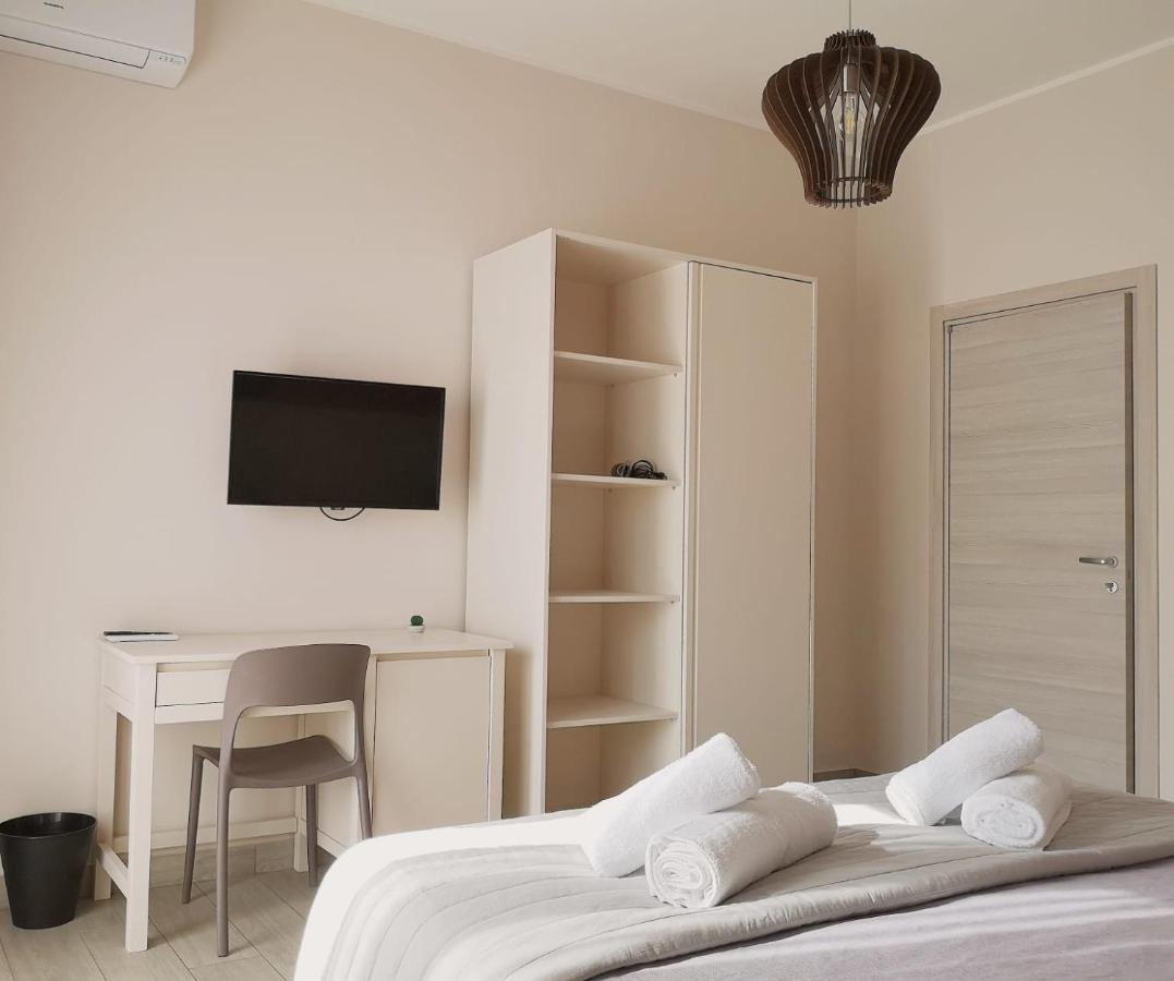 Il Balcone Di Galatea Apartment Acireale Bagian luar foto