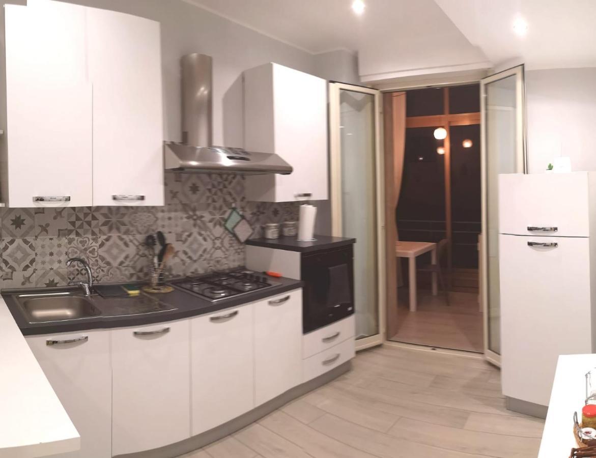 Il Balcone Di Galatea Apartment Acireale Bagian luar foto